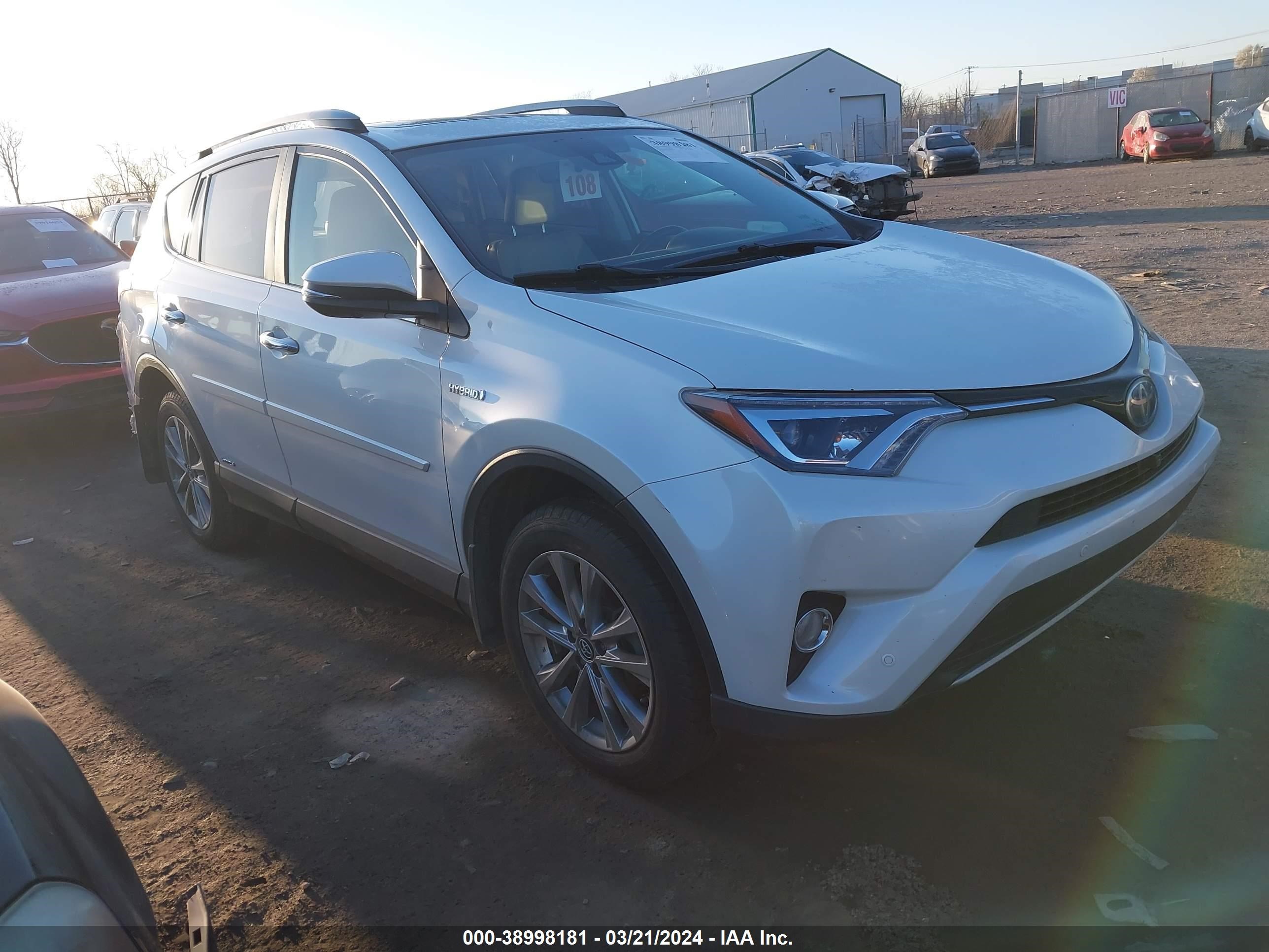 TOYOTA RAV 4 2017 jtmdjrev8hd089246