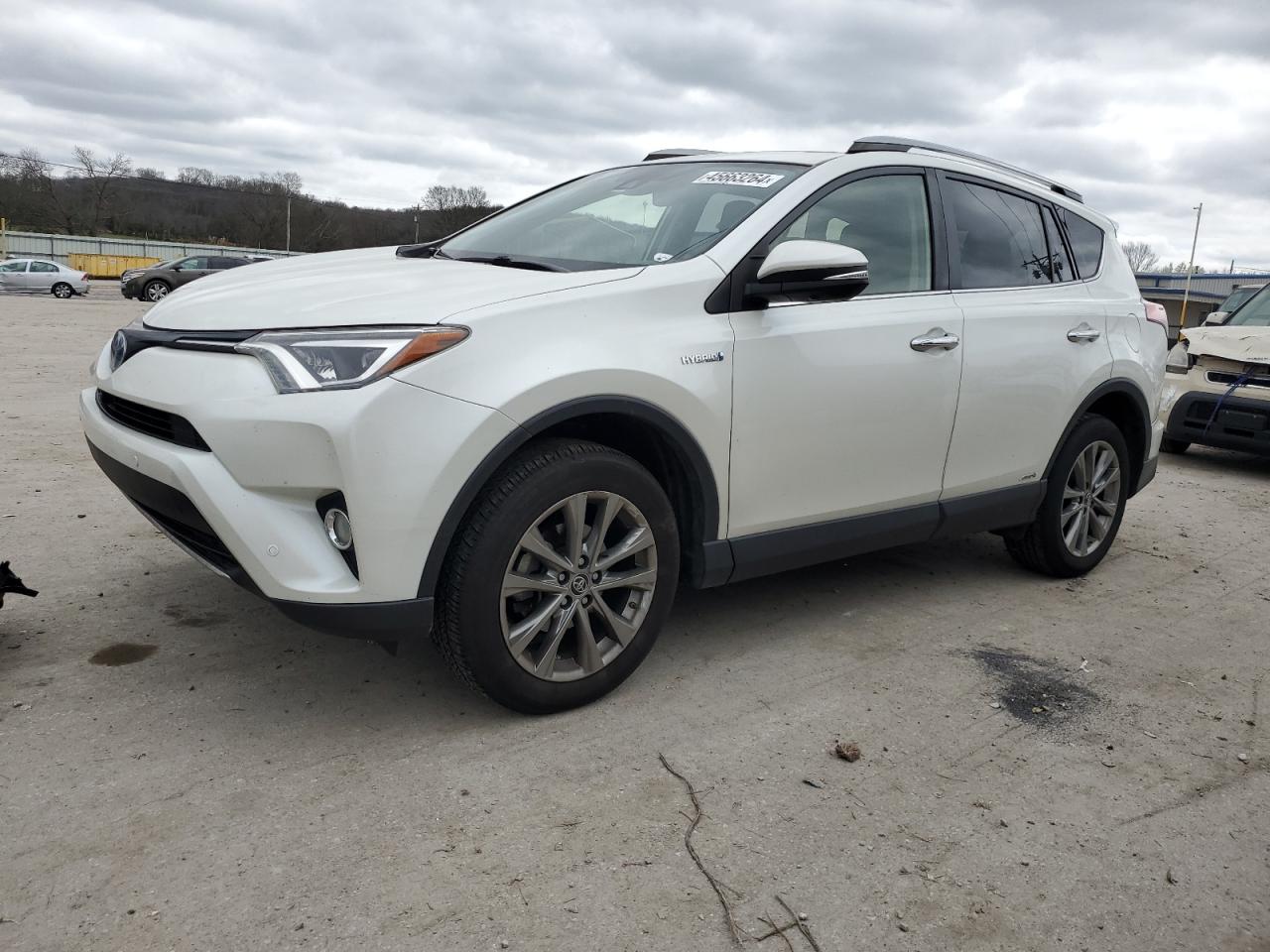 TOYOTA RAV 4 2017 jtmdjrevxhd110369