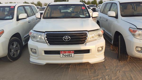 TOYOTA LAND CRUISER GXR V8 2014 jtmhv09j1e4145564