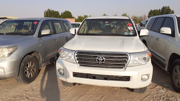 TOYOTA LAND CRUISER GXR V8 2015 jtmhv09j2f4162357