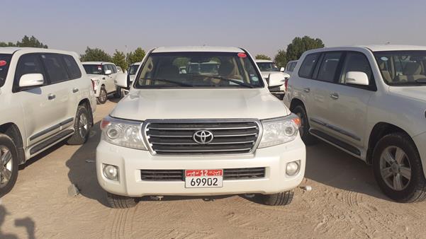 TOYOTA LAND CRUISER GXR V8 2015 jtmhv09j2f4175125