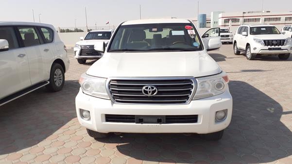 TOYOTA LAND CRUISER GXR V8 2015 jtmhv09j3f4162223