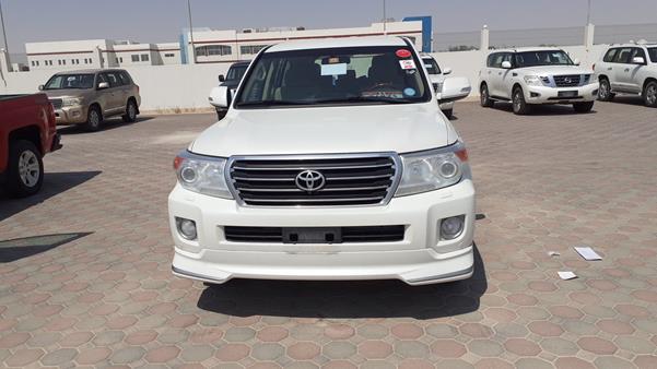 TOYOTA LAND CRUISER GXR V8 2014 jtmhv09j4e4145526