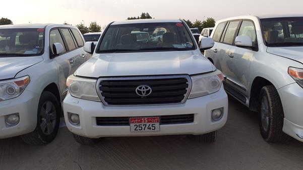 TOYOTA LAND CRUISER GXR V8 2015 jtmhv09j5f4175605