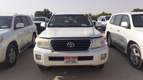 TOYOTA LAND CRUISER GXR V8 2015 jtmhv09j5f5034589