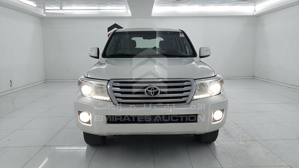 TOYOTA LAND CRUISER VXR V8 2011 jtmhy05j3b5008659