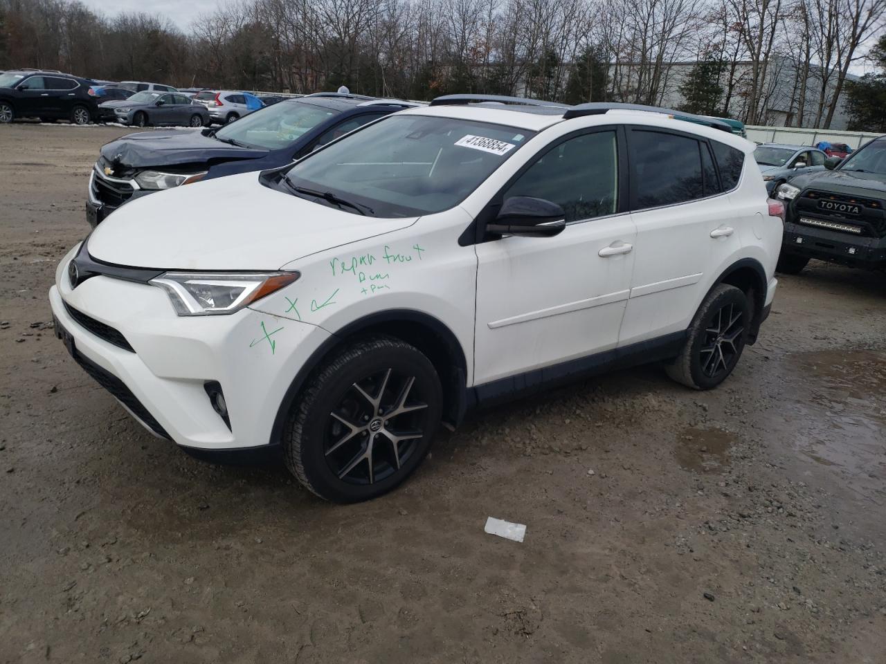 TOYOTA RAV 4 2018 jtmjfrevxjj205607