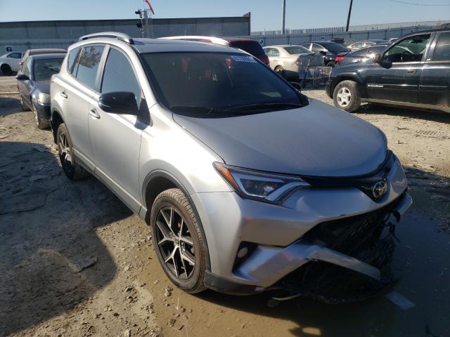 TOYOTA RAV4 SE 2018 jtmnfrev3jj178476