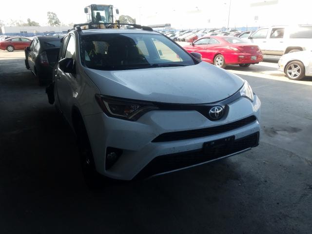 TOYOTA RAV4 SE 2018 jtmnfrev4jd109231