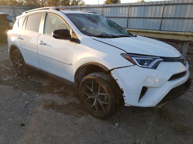 TOYOTA RAV4 SE 2017 jtmnfrev7hj720950