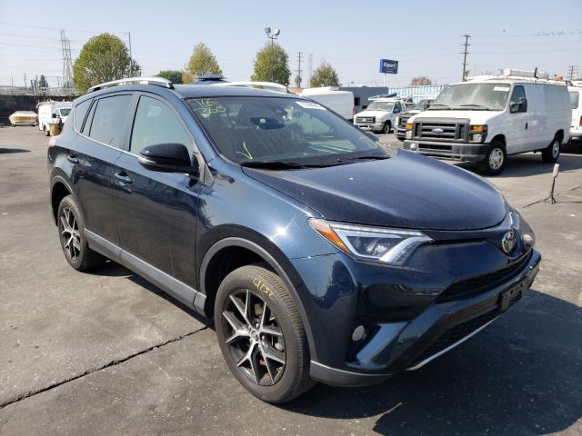 TOYOTA RAV4 SE 2017 jtmnfrev8hd104012