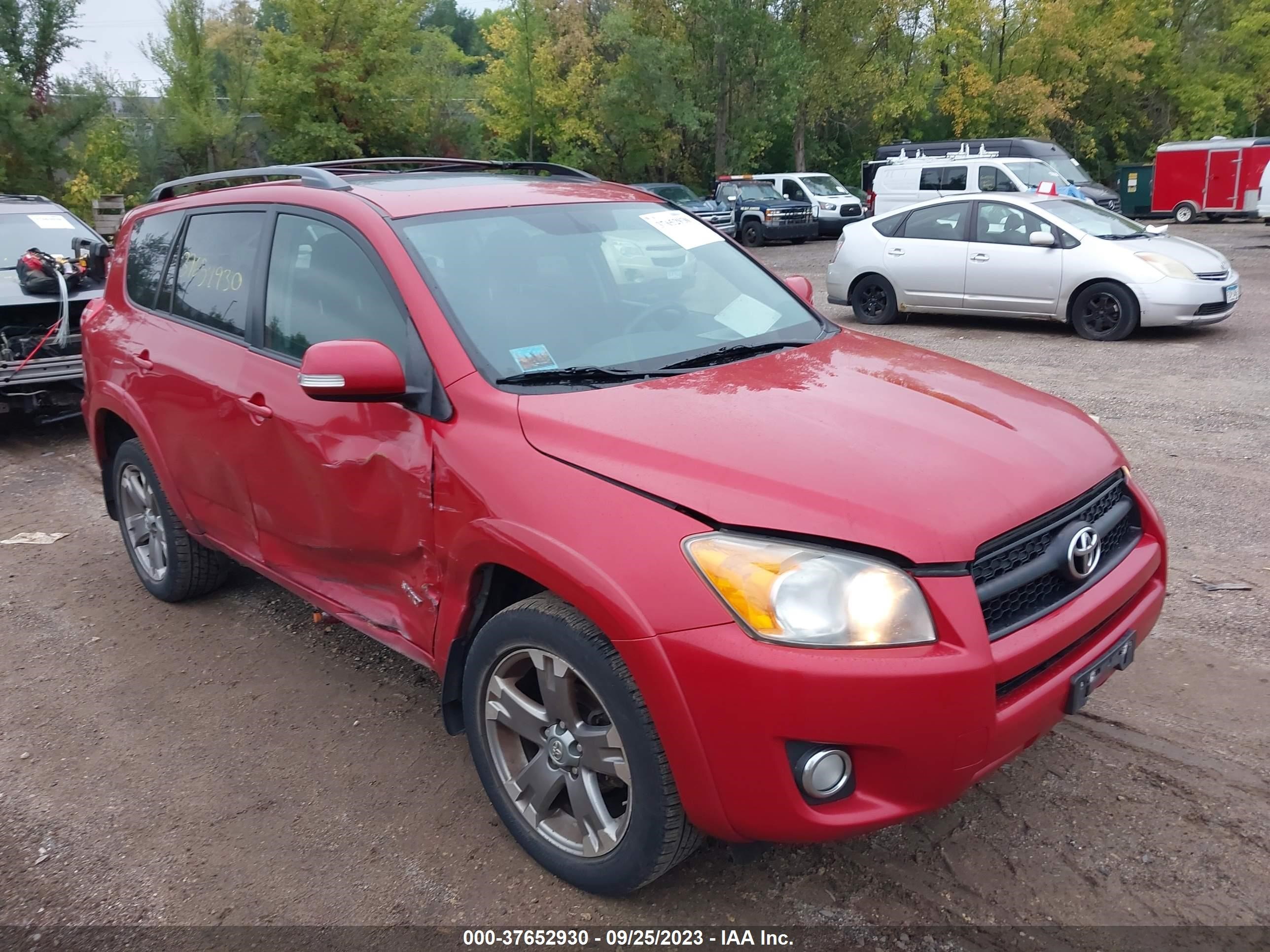 TOYOTA RAV 4 2011 jtmrf4dv2b5041769