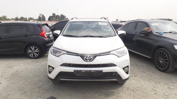 TOYOTA RAV 4 2018 jtmrf9ev4jd225871