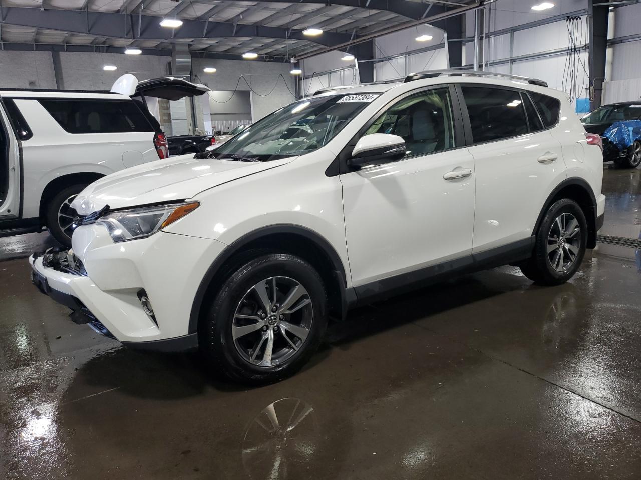 TOYOTA RAV 4 2018 jtmrfrev0jj223536