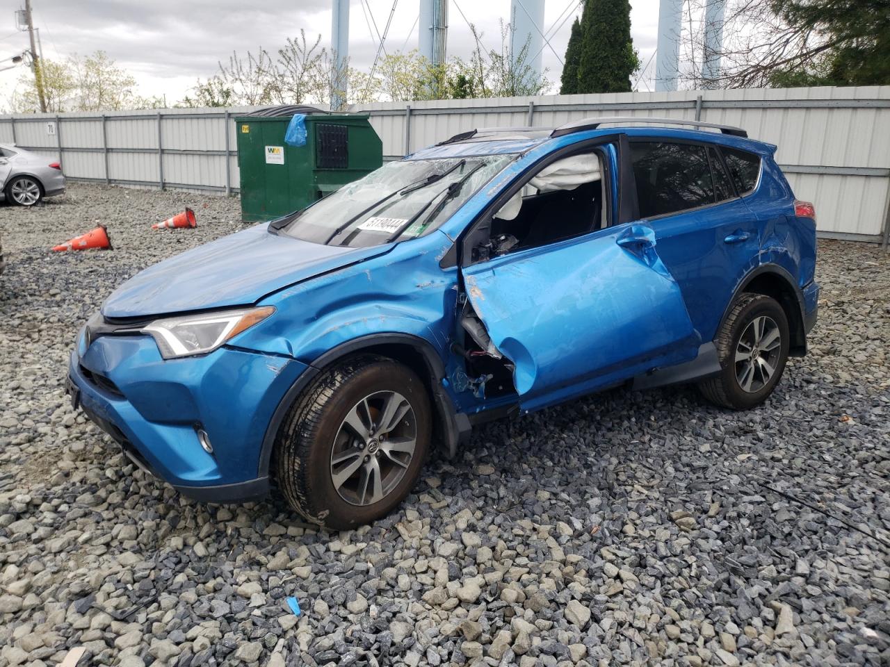 TOYOTA RAV 4 2018 jtmrfrev0jj719856