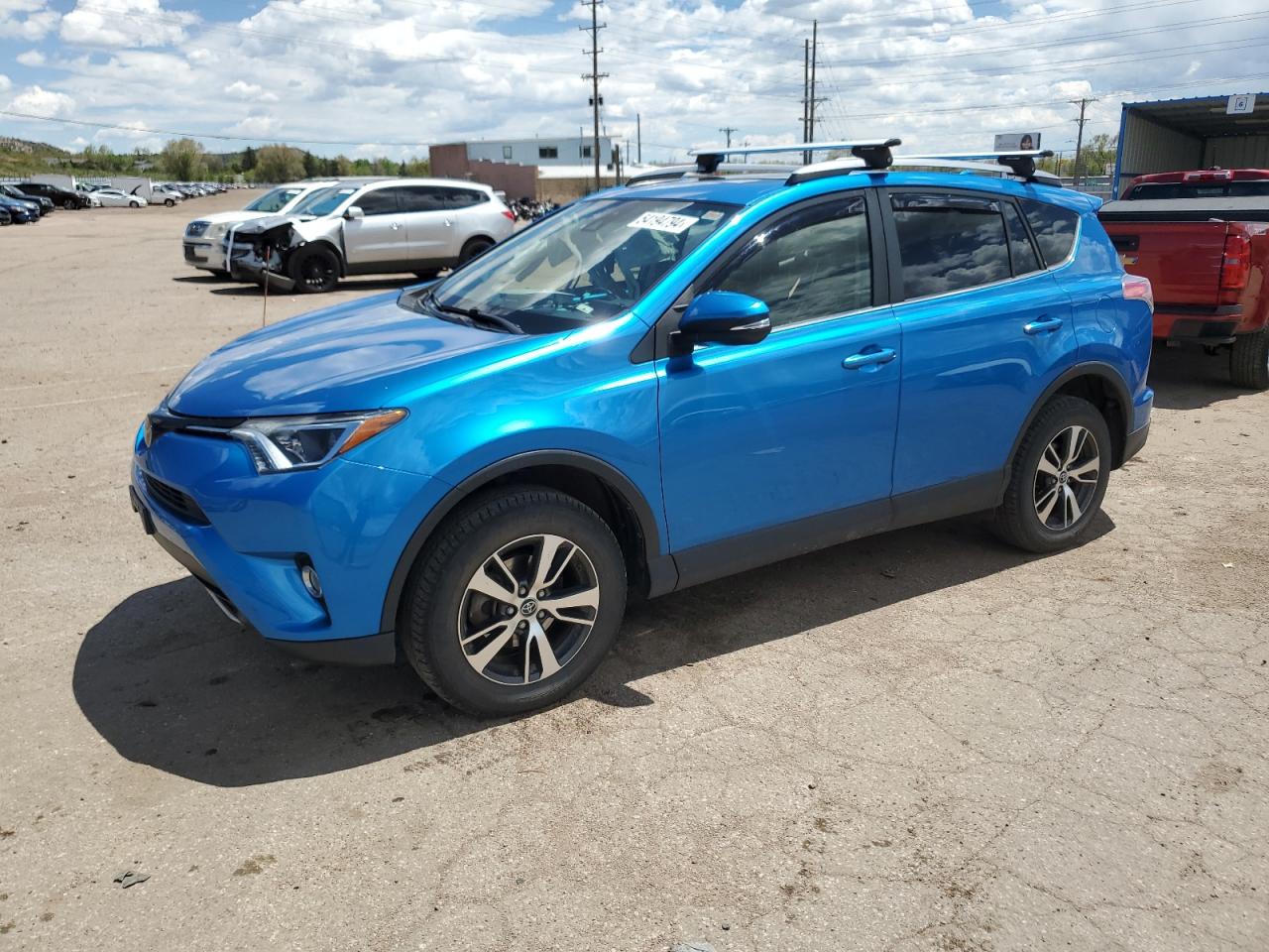 TOYOTA RAV 4 2018 jtmrfrev0jj724104