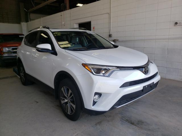 TOYOTA RAV4 XLE 2017 jtmrfrev1hd217155