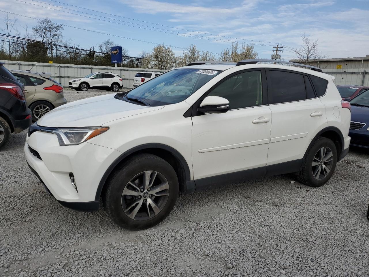 TOYOTA RAV 4 2018 jtmrfrev2jj740952