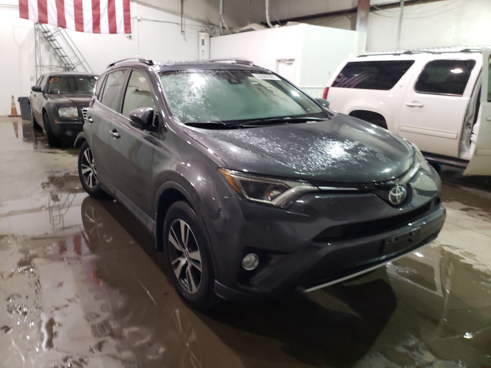 TOYOTA RAV4 XLE 2017 jtmrfrev4hj706053