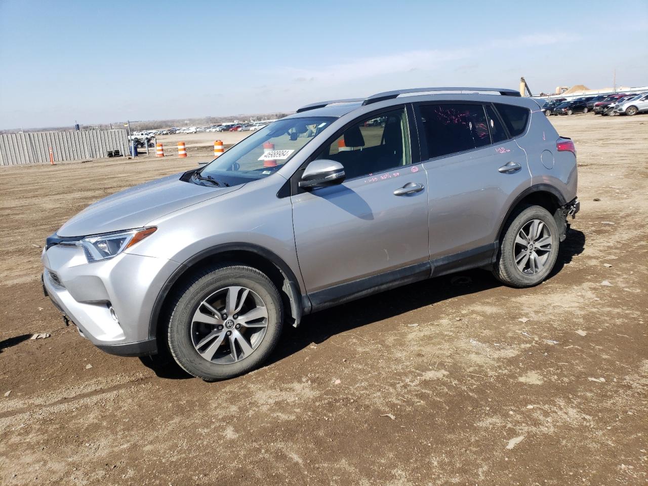 TOYOTA RAV 4 2018 jtmrfrev5jj195961