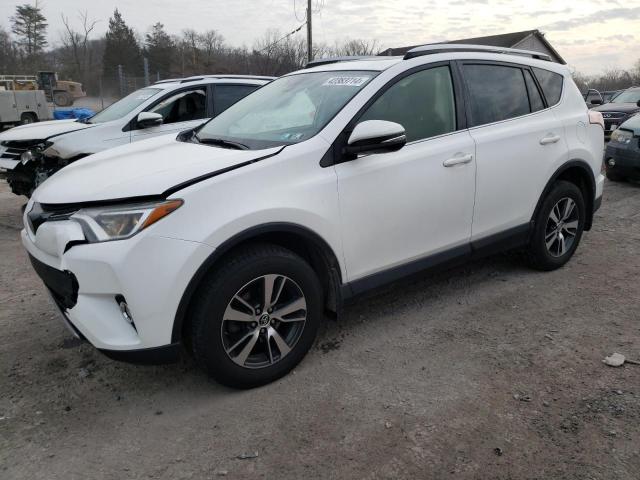 TOYOTA RAV4 2017 jtmrfrev6hd199512