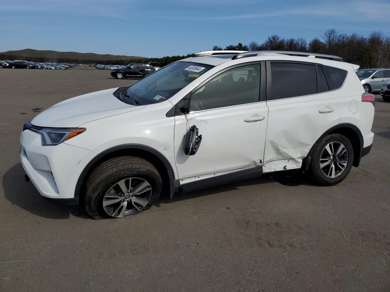 TOYOTA RAV 4 2017 jtmrfrev6hj710055