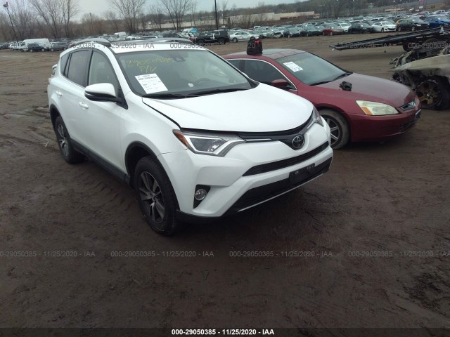 TOYOTA RAV4 2017 jtmrfrev8hd198748