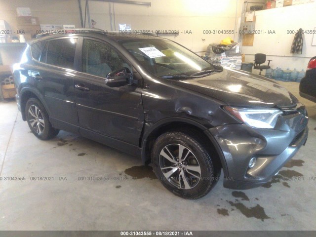 TOYOTA RAV4 2017 jtmrfrev8hd211045