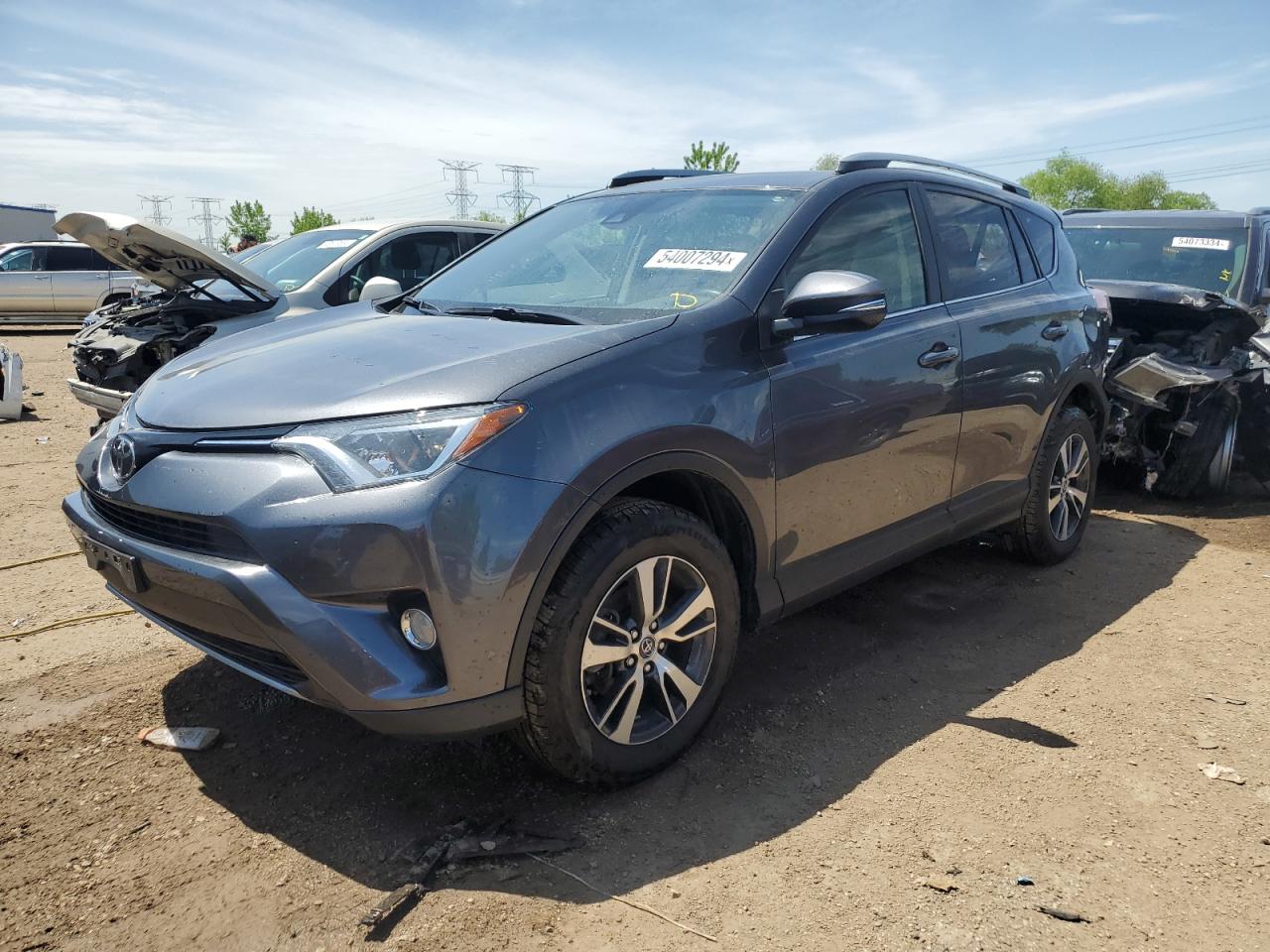 TOYOTA RAV 4 2017 jtmrfrevxhd213444