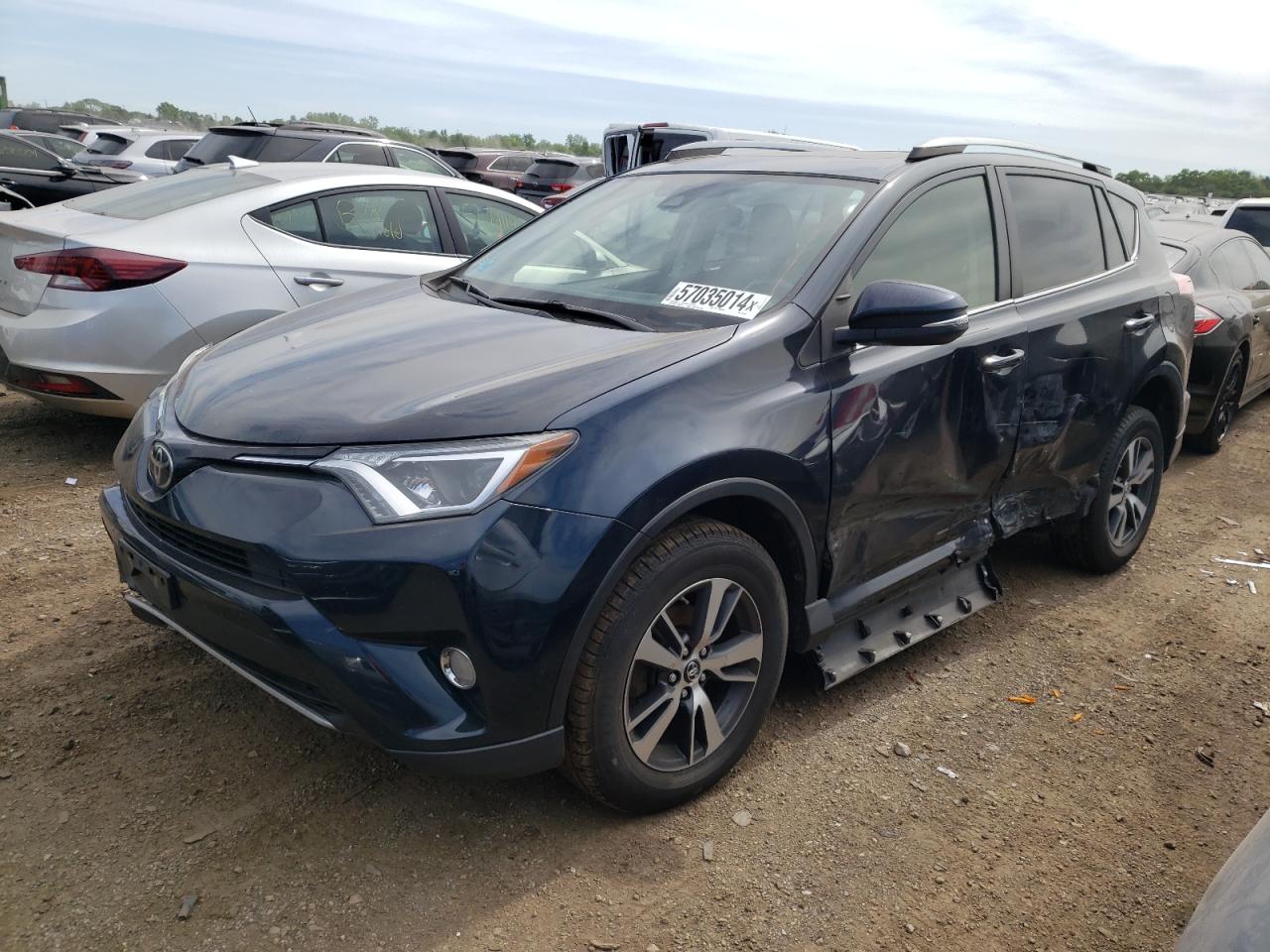 TOYOTA RAV 4 2017 jtmrfrevxhj122448