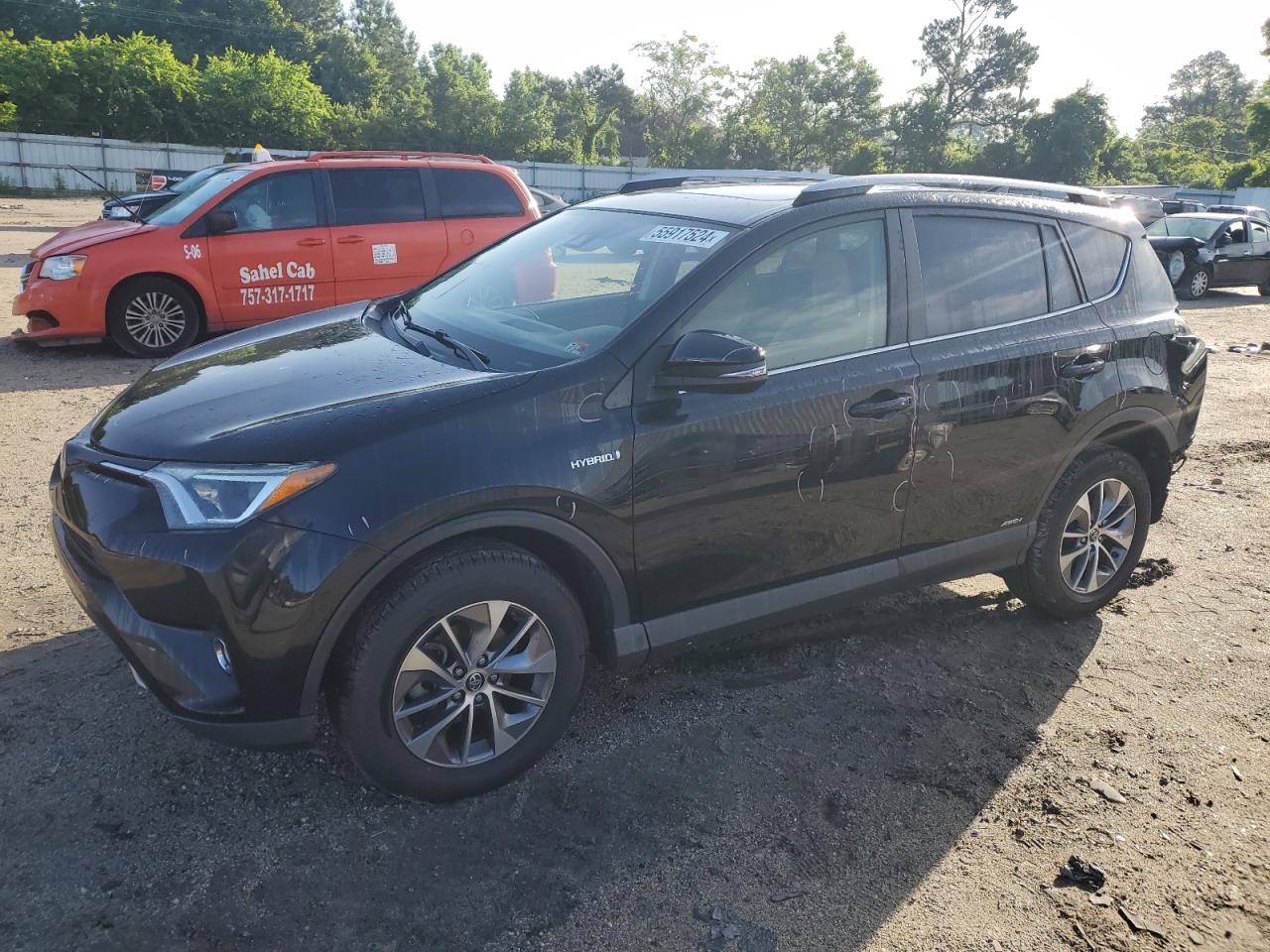 TOYOTA RAV 4 2017 jtmrjrev0hd091269