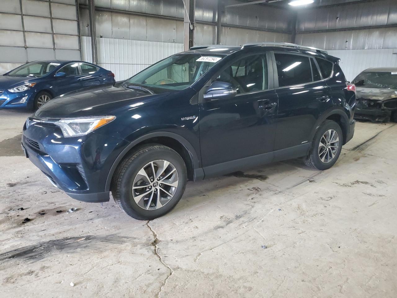 TOYOTA RAV 4 2018 jtmrjrev3jd186432