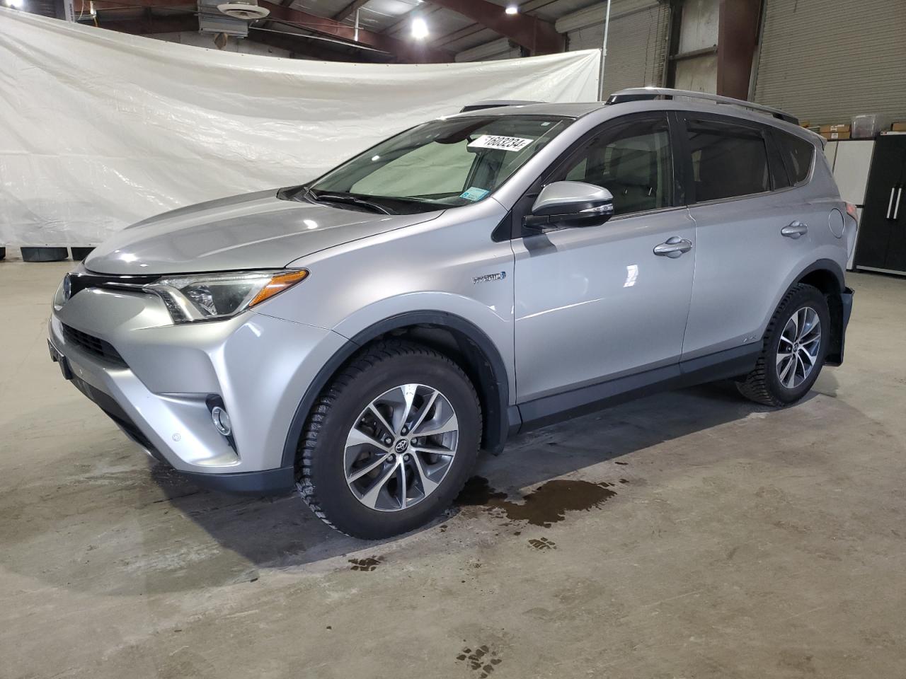 TOYOTA RAV 4 2017 jtmrjrev6hd136604