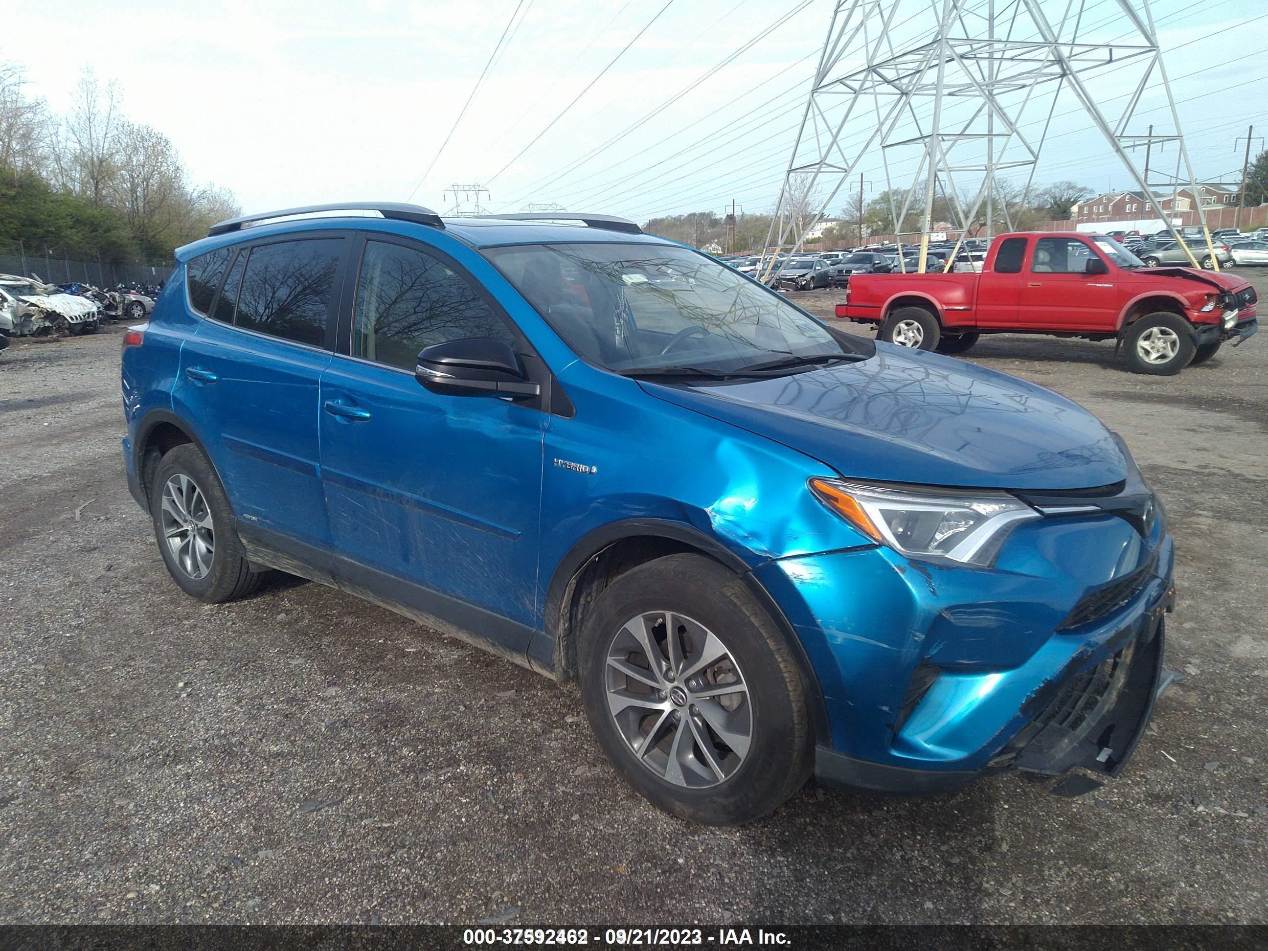 TOYOTA RAV 4 2017 jtmrjrev7hd138068