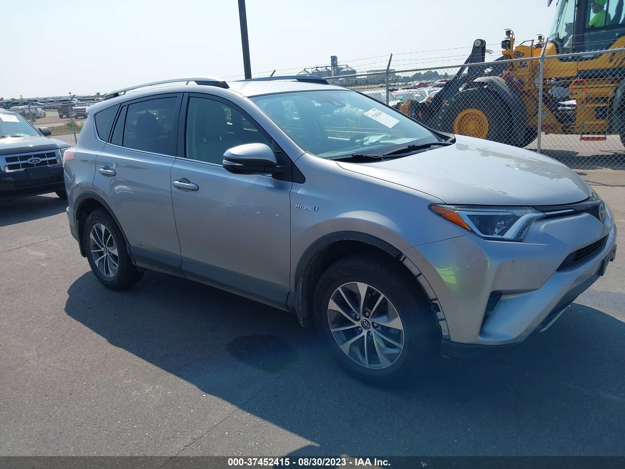 TOYOTA RAV 4 2018 jtmrjrev8jd190671