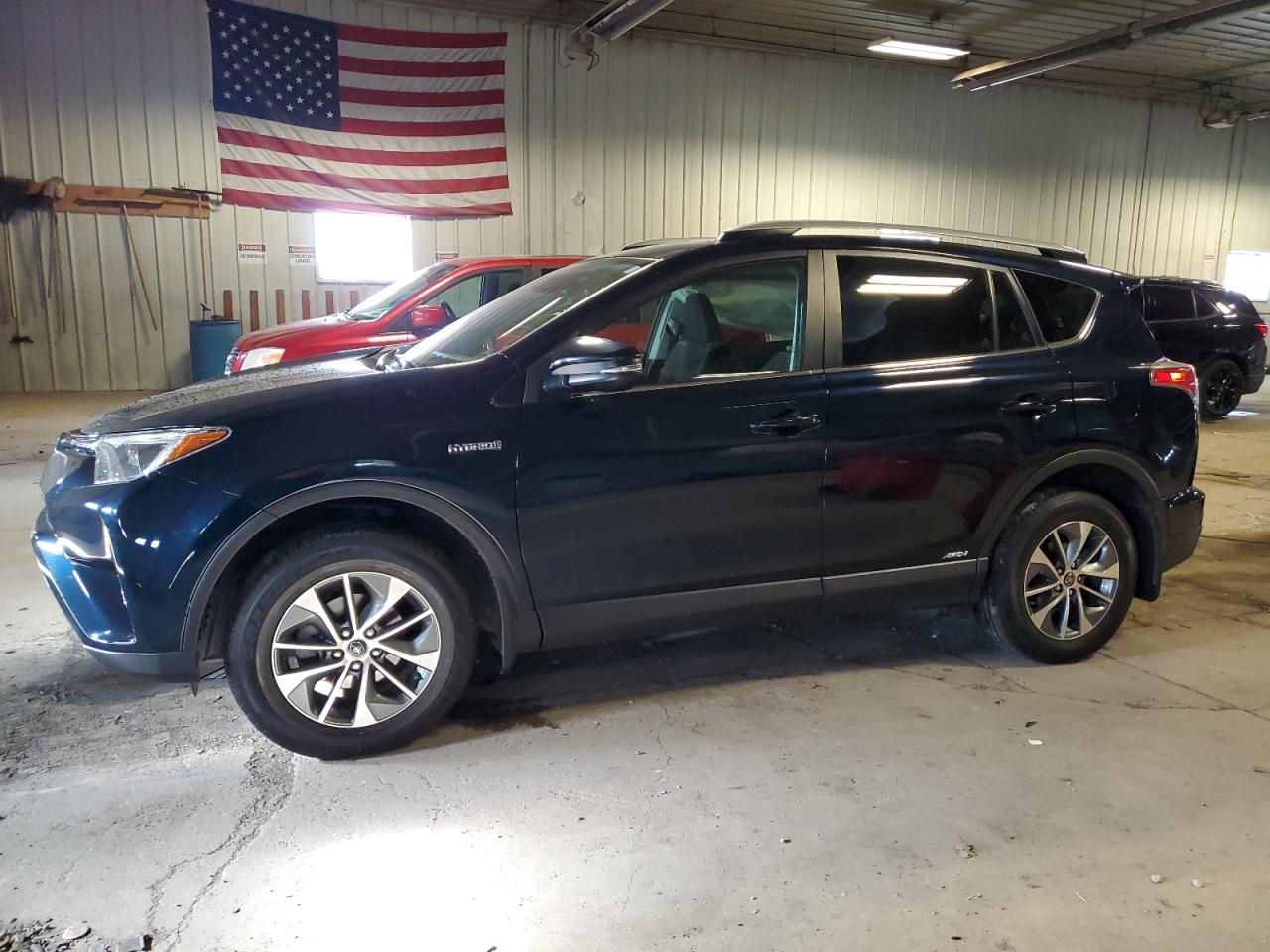 TOYOTA RAV 4 2018 jtmrjrev9jd232233