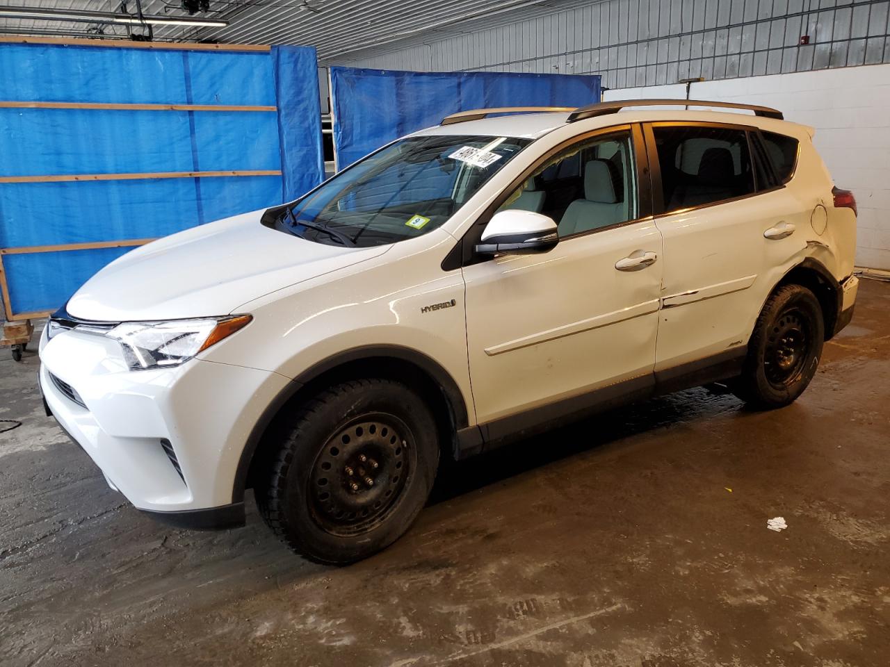 TOYOTA RAV 4 2018 jtmrjrevxjd204005