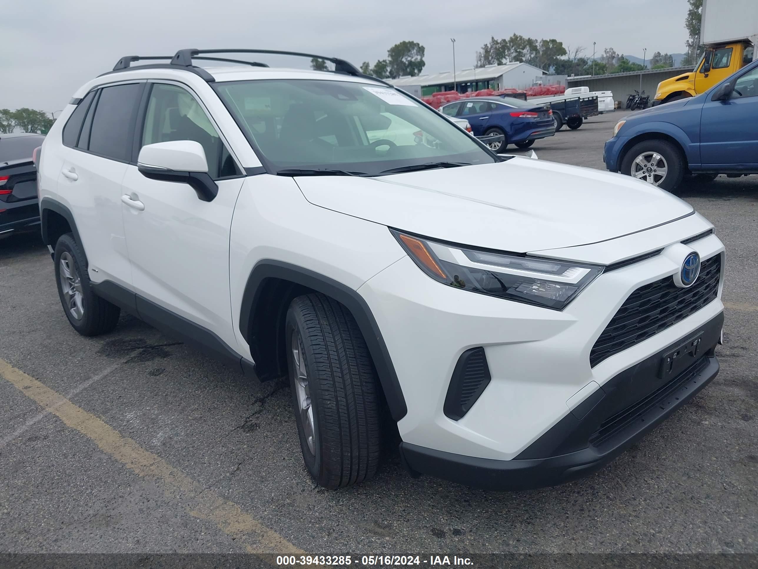 TOYOTA RAV 4 2024 jtmrwrfv2rd228987