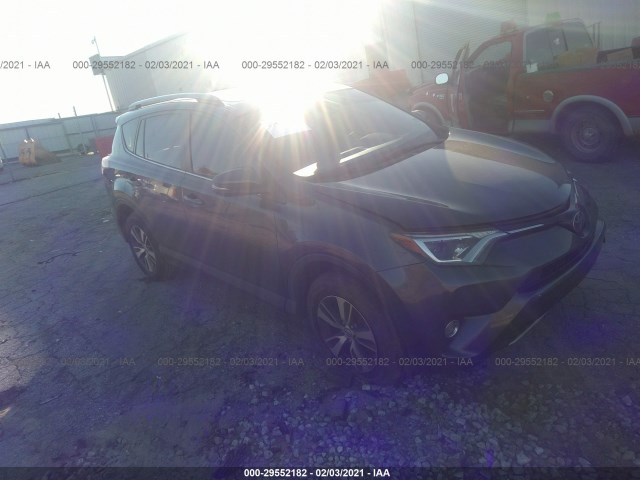 TOYOTA RAV4 2017 jtmwfrev0hd097352