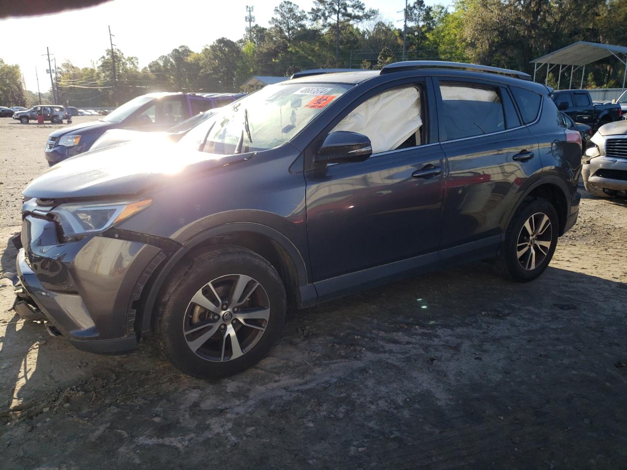 TOYOTA RAV 4 2017 jtmwfrev1hj104892