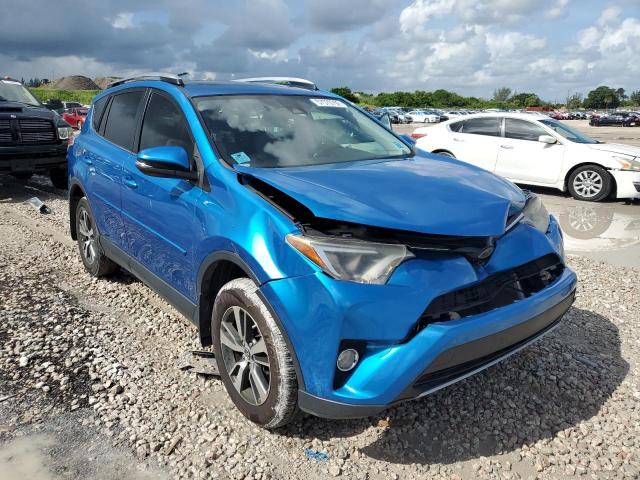 TOYOTA RAV4 XLE 2017 jtmwfrev4hj114607