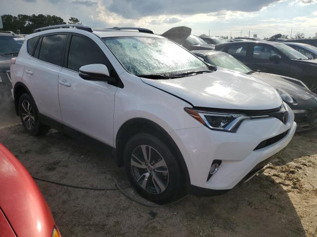 TOYOTA RAV4 XLE 2017 jtmwfrev4hj720330