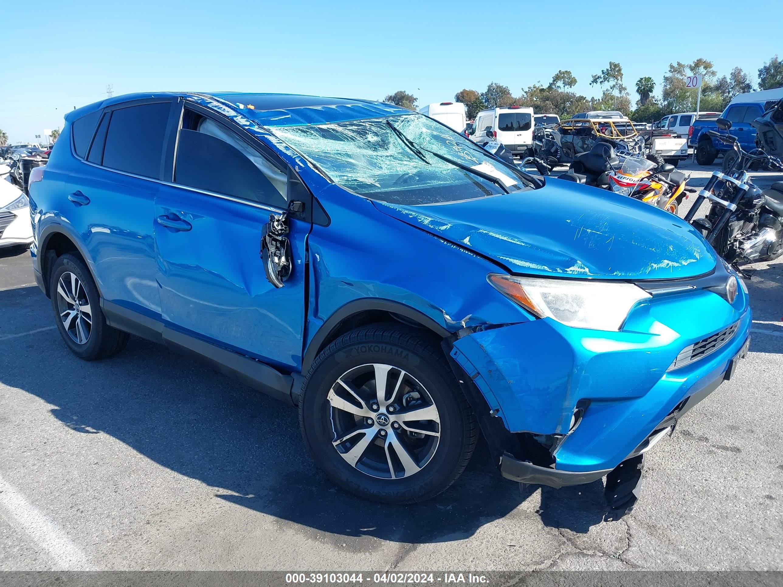 TOYOTA RAV 4 2018 jtmwfrev6jj732615