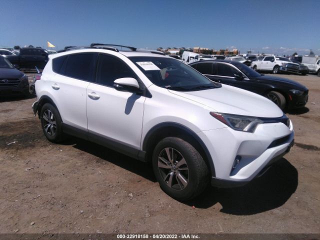 TOYOTA RAV4 2017 jtmwfrev8hd104872