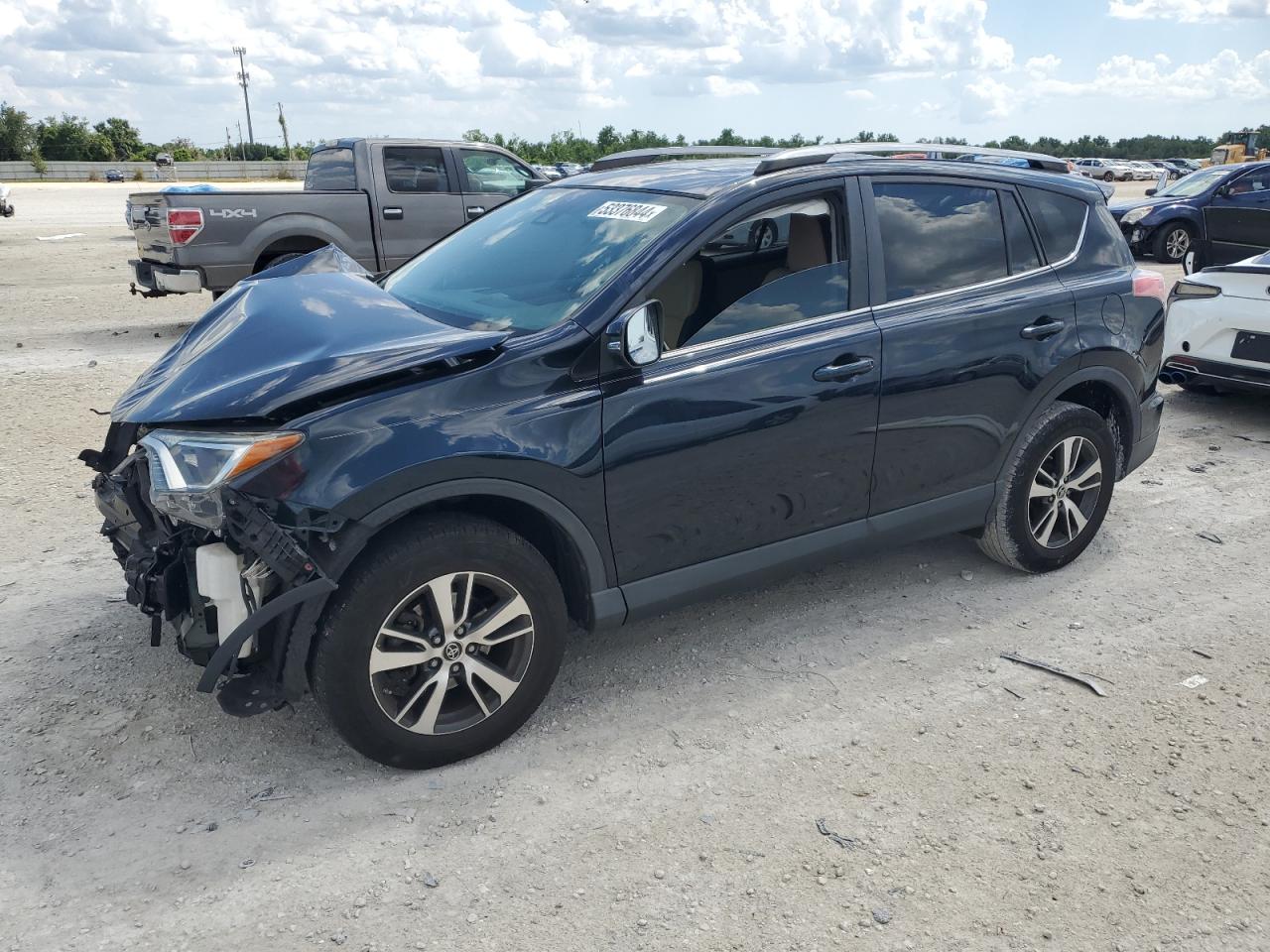 TOYOTA RAV 4 2018 jtmwfrev8jd125047