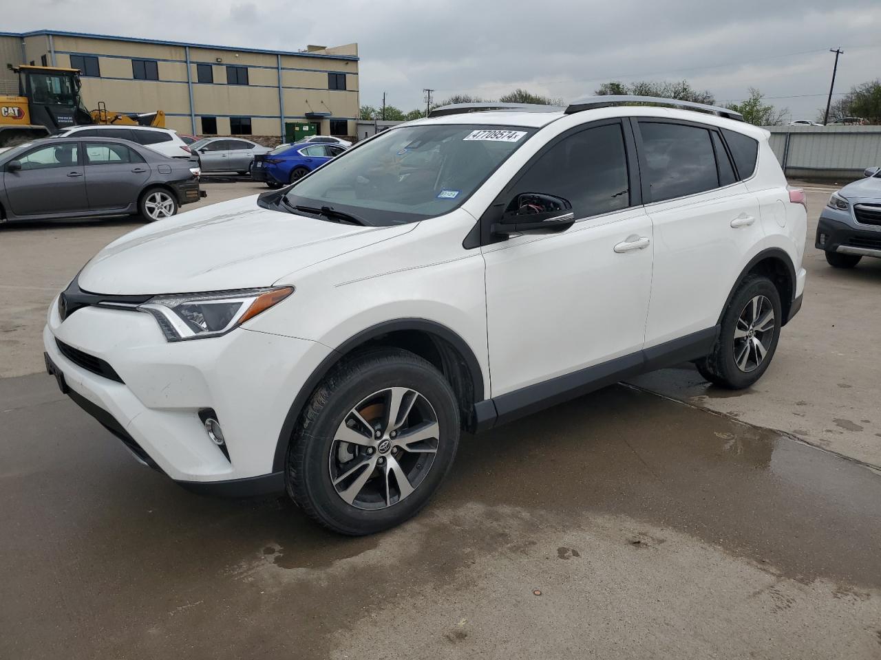 TOYOTA RAV 4 2018 jtmwfrev8jj736021