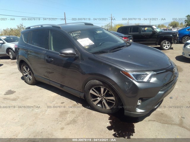 TOYOTA RAV4 2017 jtmwfrev9hd101544