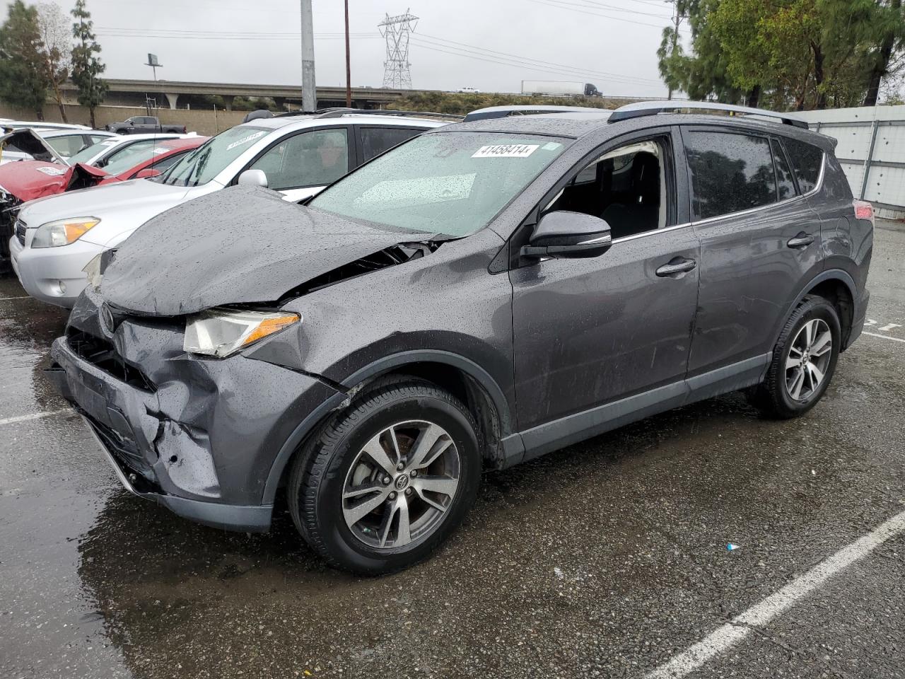 TOYOTA RAV 4 2017 jtmwfrev9hj711820