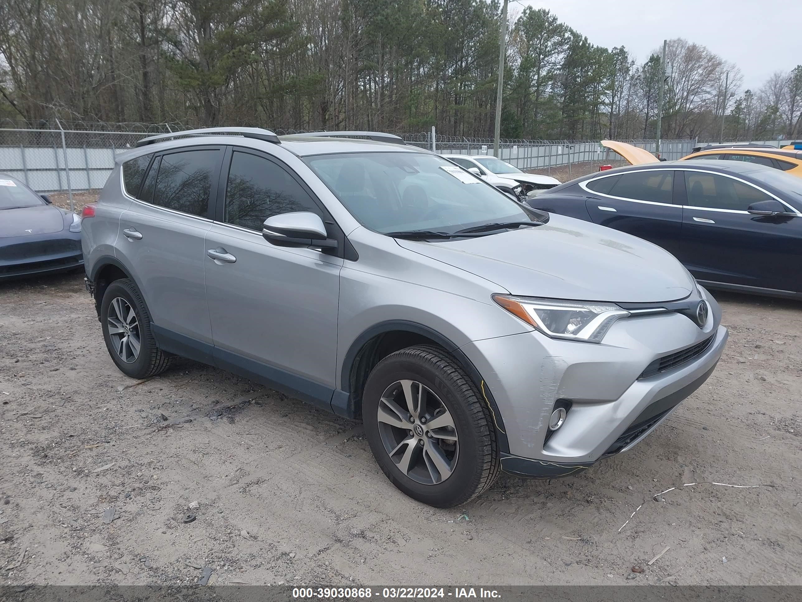 TOYOTA RAV 4 2018 jtmwfrev9jj201716