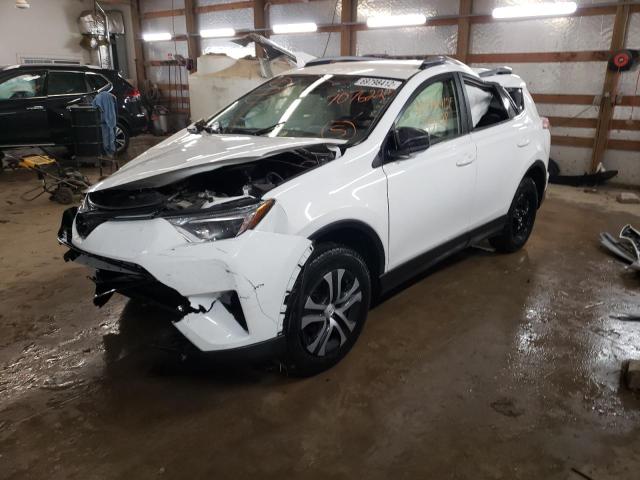 TOYOTA RAV4 LE 2017 jtmzfrev0hj707622